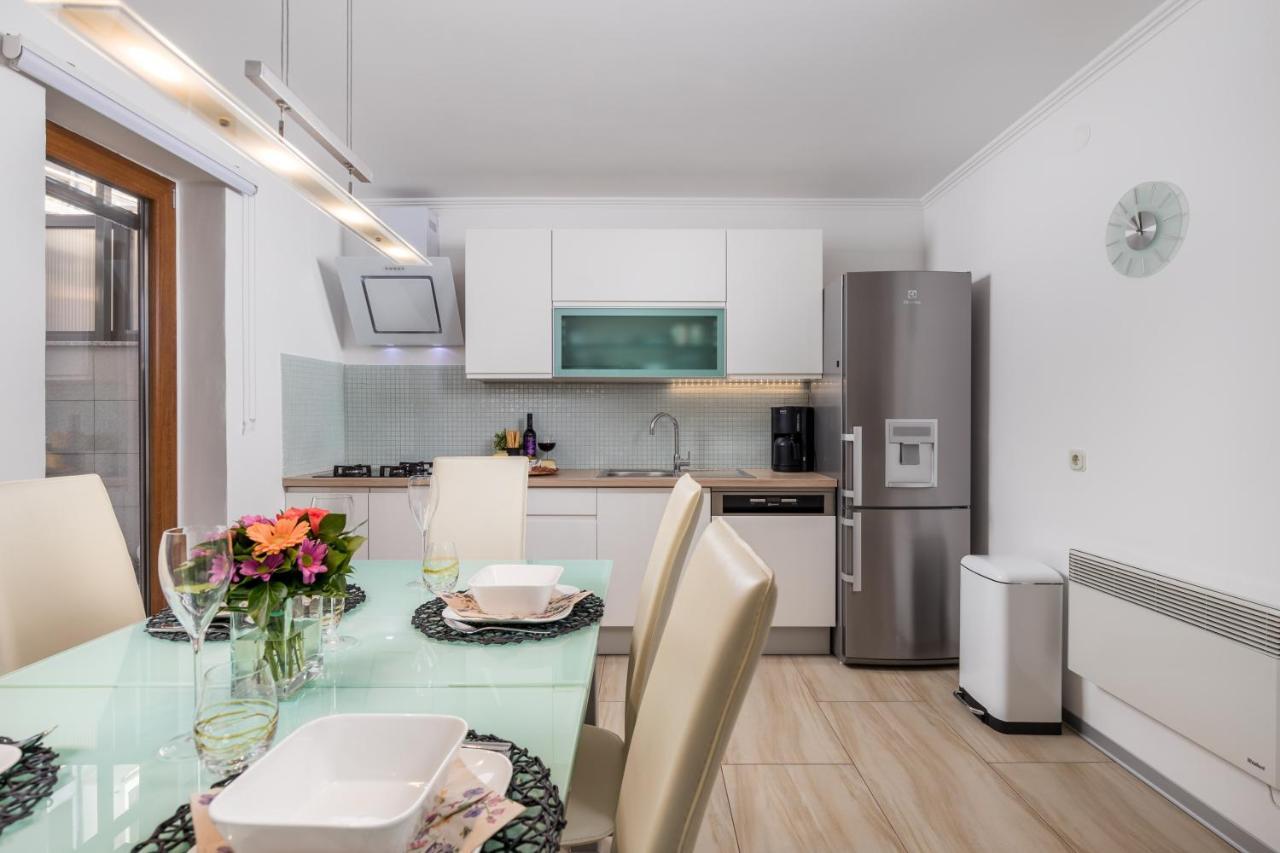 Appartement Nobis à Rijeka Extérieur photo