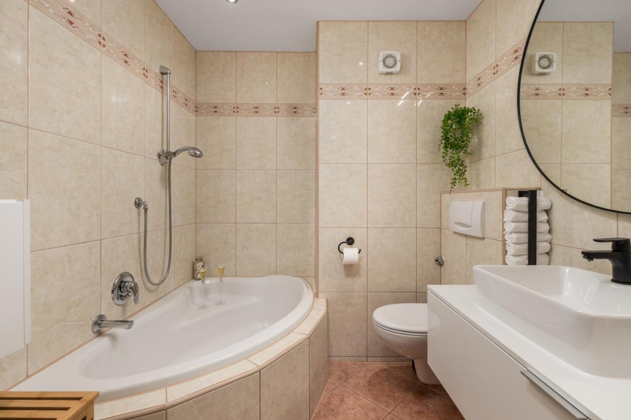 Appartement Nobis à Rijeka Extérieur photo